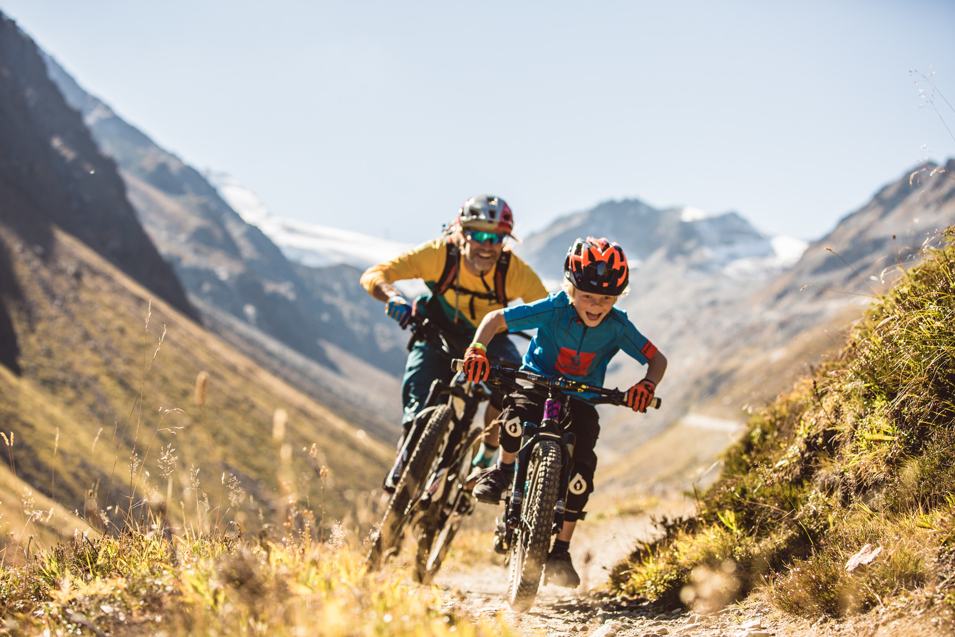 Radfahren im Ötztal in Tirol Mountainbike, Rennrad & EBike